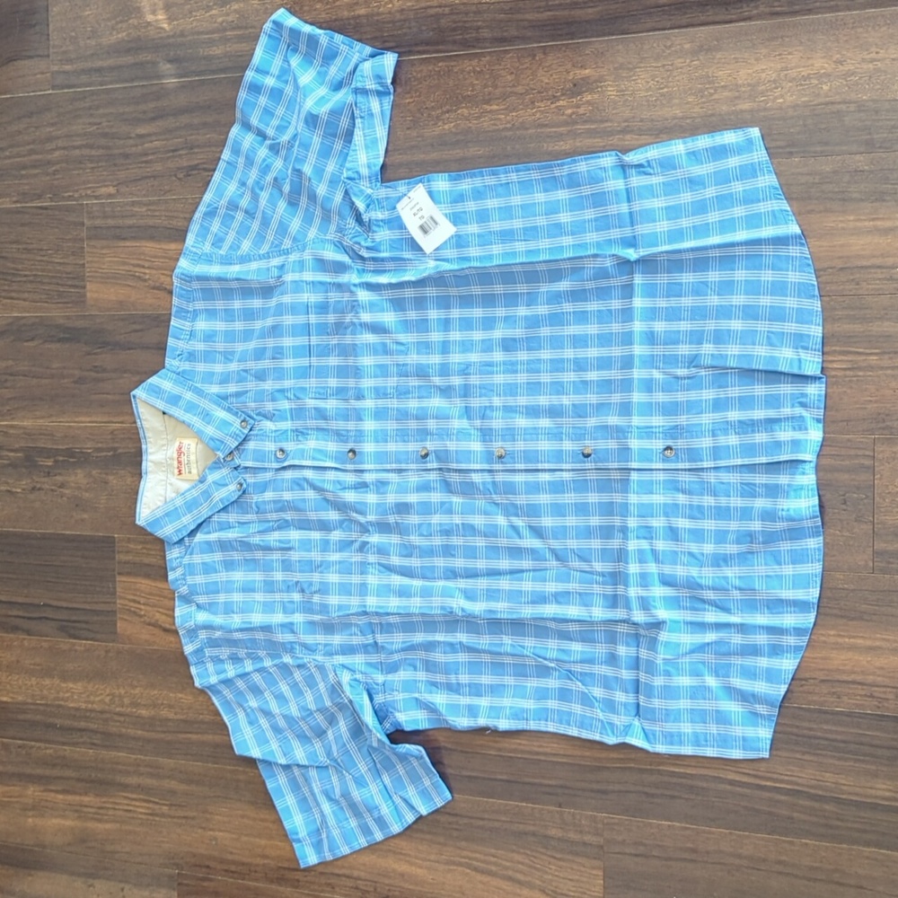 Blue Wrangler Authentics Short Sleeve Button Down XL